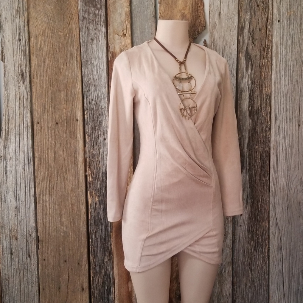 SHELN SOFT MICRO SUEDE SEXY CLASSY NUDE DRESS!